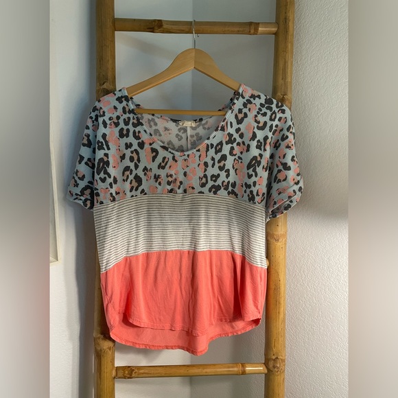 143 story Animal print and striped top - Picture 1 of 4